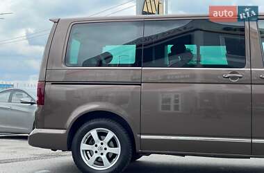 Минивэн Volkswagen Multivan 2013 в 