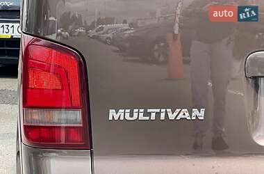 Минивэн Volkswagen Multivan 2013 в 
