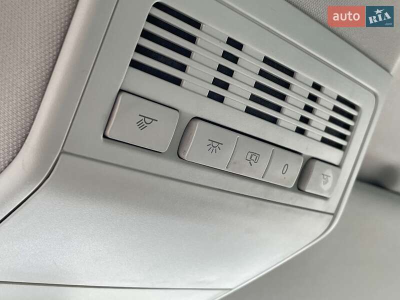 Мінівен Volkswagen Multivan 2013 в Києві