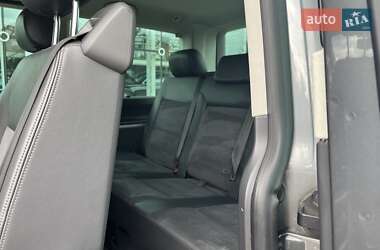 Мінівен Volkswagen Multivan 2011 в 