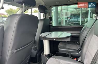 Мінівен Volkswagen Multivan 2011 в 