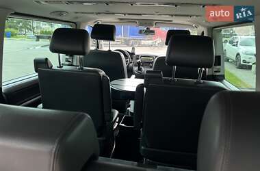 Мінівен Volkswagen Multivan 2011 в 