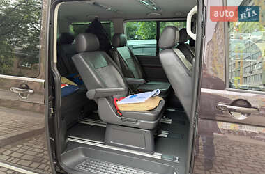 Мінівен Volkswagen Multivan 2011 в 