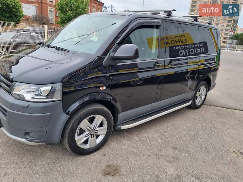 Минивэн Volkswagen Multivan 2011 в Харькове