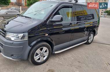 Мінівен Volkswagen Multivan 2011 в 