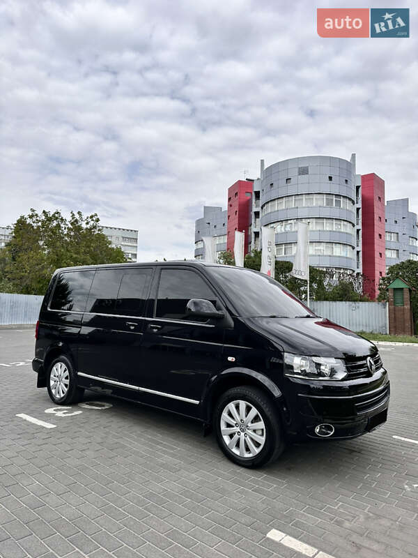 Минивэн Volkswagen Multivan 2012 в Харькове