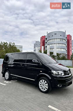 Минивэн Volkswagen Multivan 2012 в 