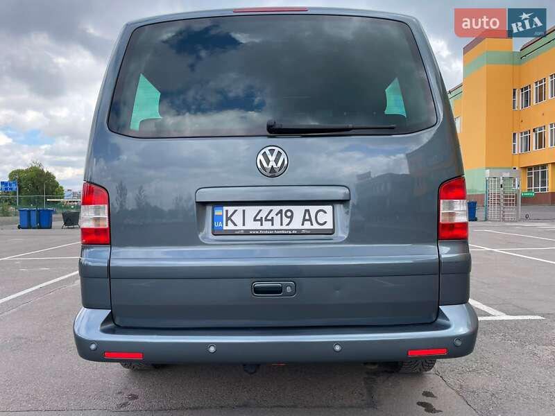 Минивэн Volkswagen Multivan 2006 в Луцке