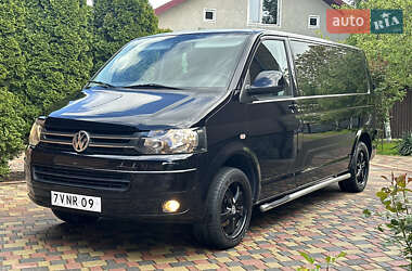 Минивэн Volkswagen Multivan 2011 в Калуше