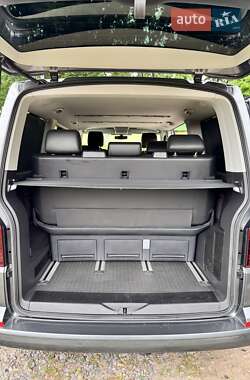 Минивэн Volkswagen Multivan 2020 в 