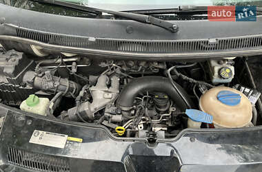 Мінівен Volkswagen Multivan 2013 в 