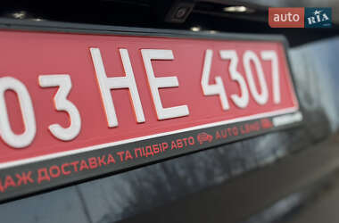 Минивэн Volkswagen Multivan 2020 в 