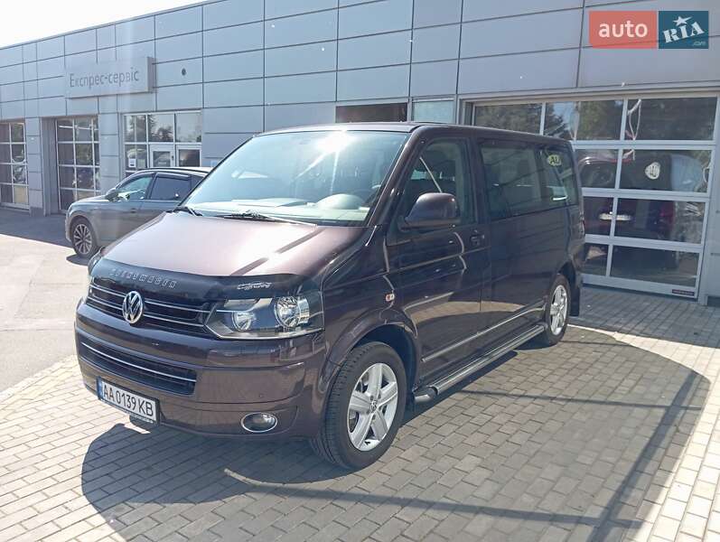 Минивэн Volkswagen Multivan 2011 в Киеве