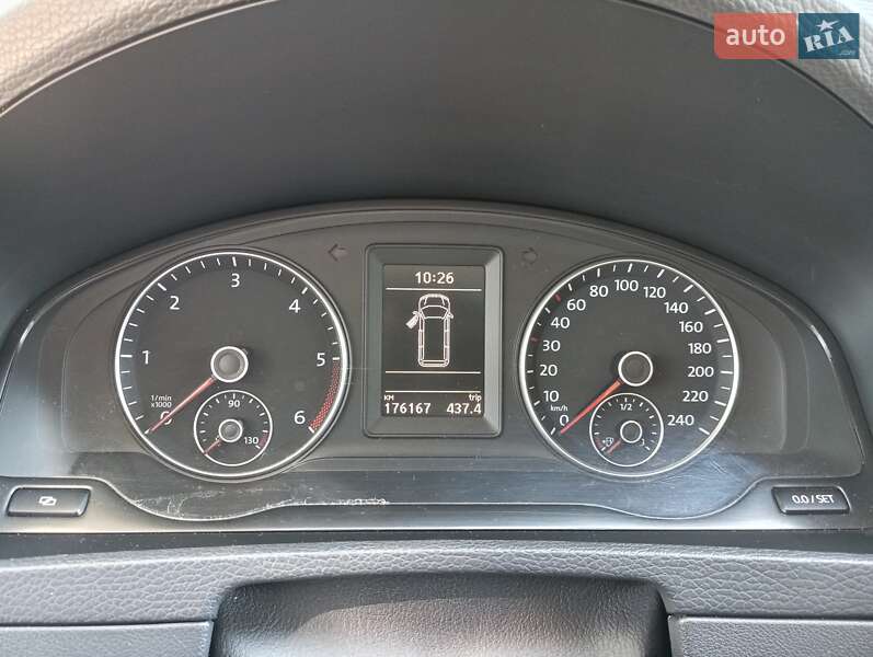 Минивэн Volkswagen Multivan 2011 в Киеве