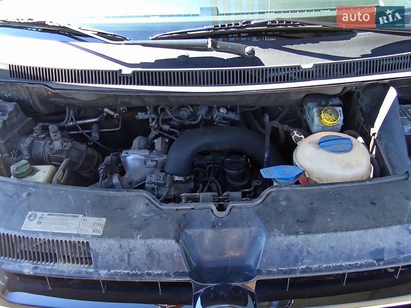 Минивэн Volkswagen Multivan 2011 в Киеве