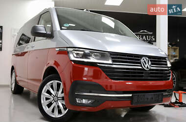 Минивэн Volkswagen Multivan 2020 в 