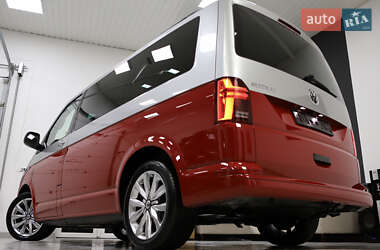 Минивэн Volkswagen Multivan 2020 в 
