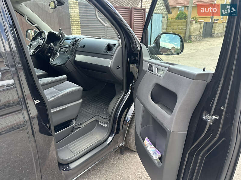 Минивэн Volkswagen Multivan 2015 в Змиеве