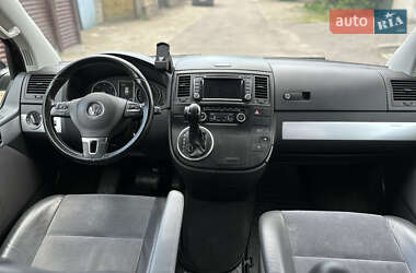 Минивэн Volkswagen Multivan 2015 в 