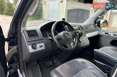 Минивэн Volkswagen Multivan 2015 в 