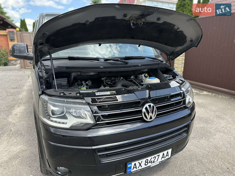 Минивэн Volkswagen Multivan 2015 в Змиеве