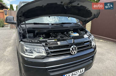 Минивэн Volkswagen Multivan 2015 в 