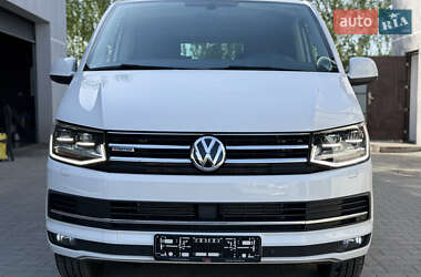 Минивэн Volkswagen Multivan 2016 в 