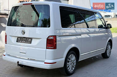 Минивэн Volkswagen Multivan 2016 в 