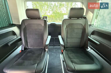 Минивэн Volkswagen Multivan 2016 в 