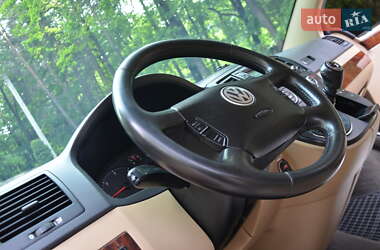 Минивэн Volkswagen Multivan 2008 в 