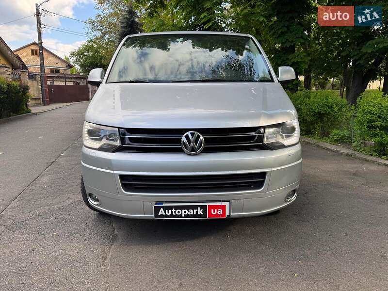 Мінівен Volkswagen Multivan 2012 в Києві