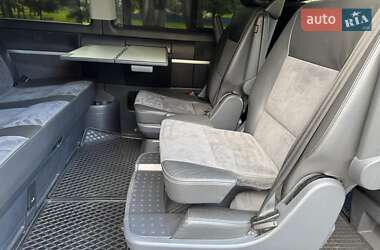 Минивэн Volkswagen Multivan 2012 в 