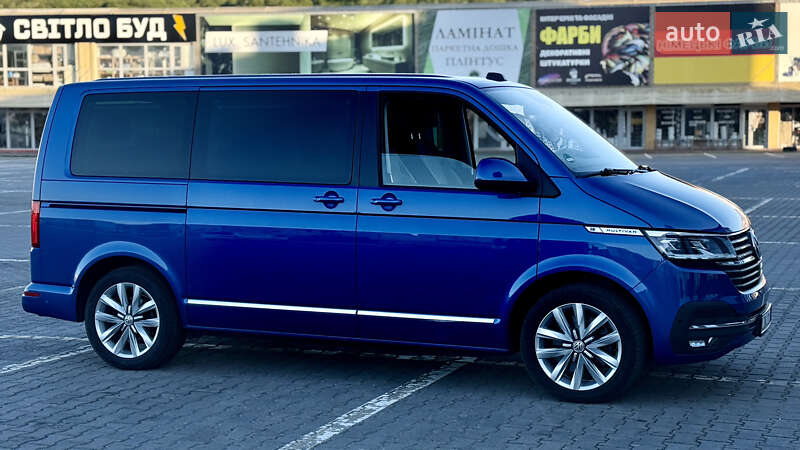 Мінівен Volkswagen Multivan 2020 в Чернівцях