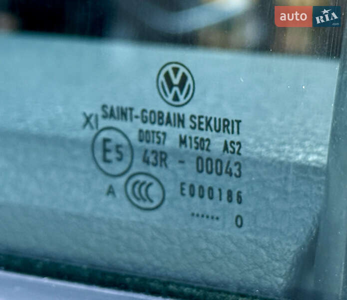 Мінівен Volkswagen Multivan 2020 в Чернівцях