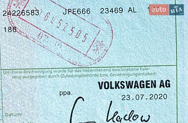 Минивэн Volkswagen Multivan 2020 в 