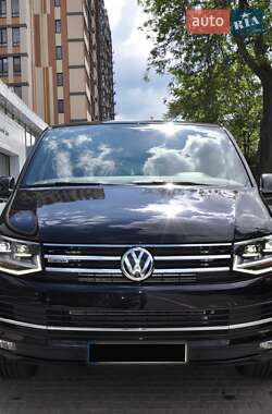 Минивэн Volkswagen Multivan 2015 в 