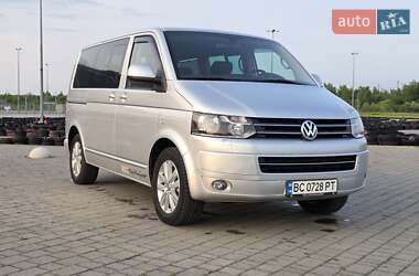 Минивэн Volkswagen Multivan 2012 в 