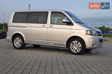 Минивэн Volkswagen Multivan 2012 в 