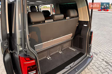 Мінівен Volkswagen Multivan 2022 в 