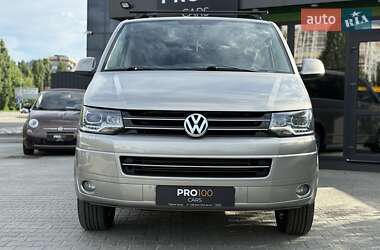 Минивэн Volkswagen Multivan 2011 в 