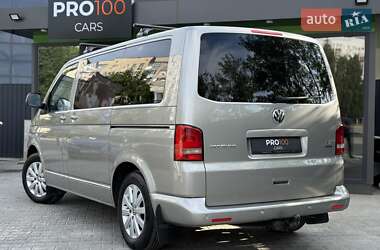 Минивэн Volkswagen Multivan 2011 в 