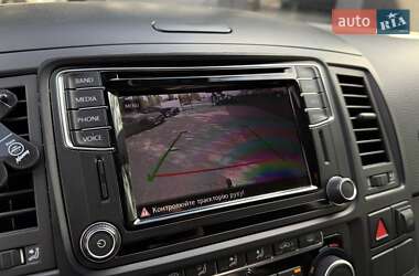 Минивэн Volkswagen Multivan 2011 в 