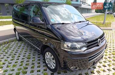Мінівен Volkswagen Multivan 2012 в 