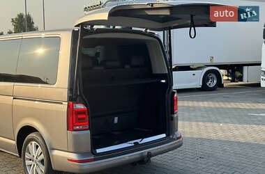 Минивэн Volkswagen Multivan 2018 в 