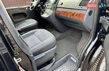 Минивэн Volkswagen Multivan 2009 в 