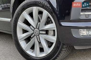 Минивэн Volkswagen Multivan 2016 в 