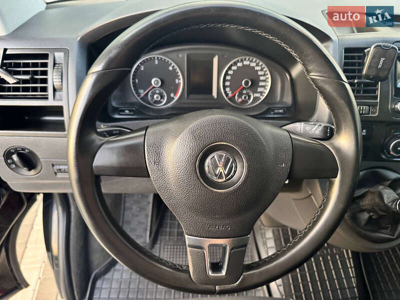 Минивэн Volkswagen Multivan 2010 в Виннице