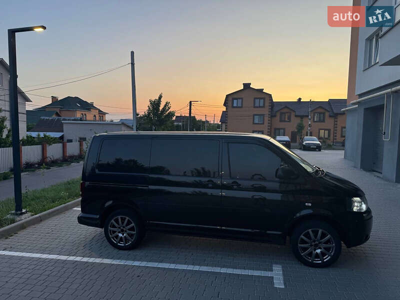 Минивэн Volkswagen Multivan 2010 в Виннице