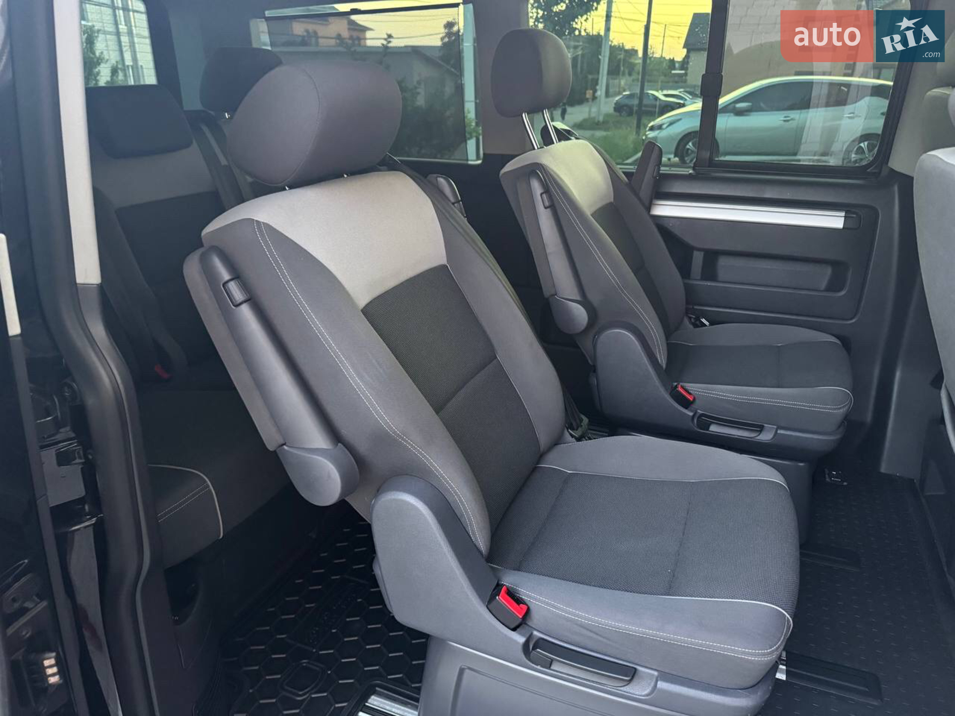 2010 Volkswagen Multivan - мініатюра 61