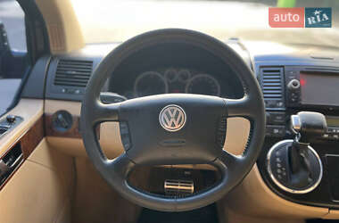 Минивэн Volkswagen Multivan 2006 в 
